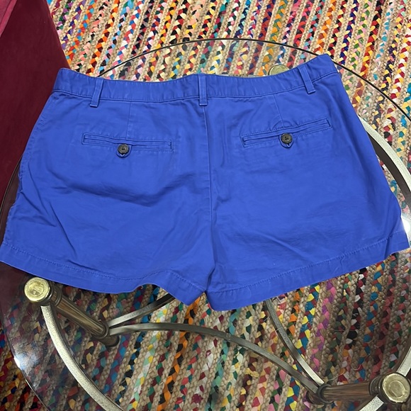 GAP Weathered Khaki Shorts - Picture 5 of 5